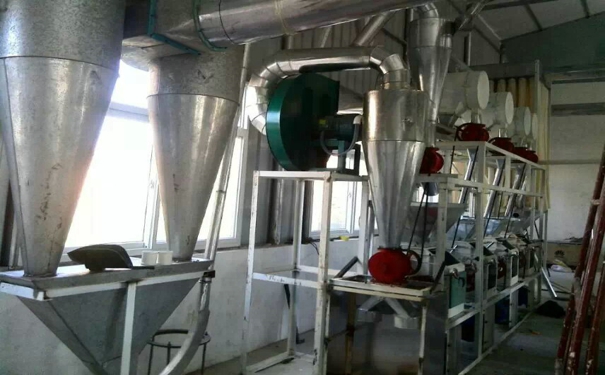 <a href=http://www.safbaby.cn/product/6/ target=_blank class=infotextkey>玉米深加工機(jī)械</a>