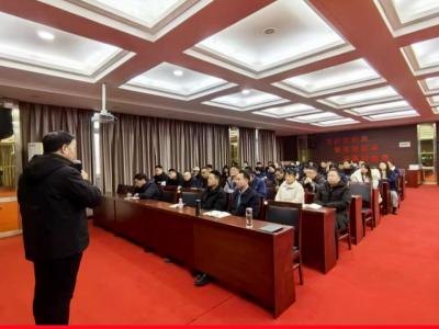 專業(yè)賦能 團(tuán)隊(duì)進(jìn)階——華豫萬通2025“管理高手實(shí)戰(zhàn)課”培訓(xùn)圓滿結(jié)束！